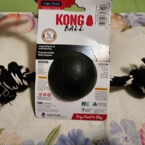 KONG  BALL Tug & Floss dog toy for Large 30-65lb.